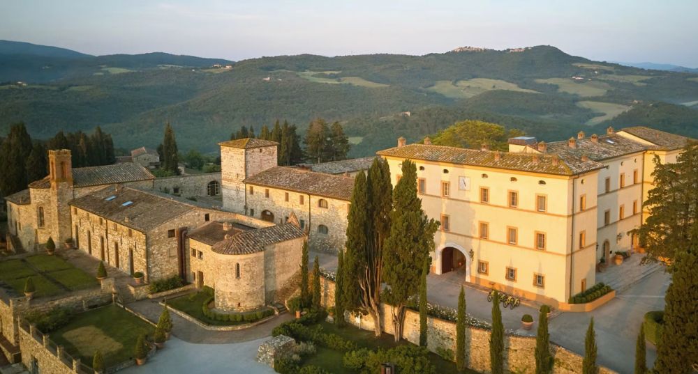 Aerial view of the San Gimignano wedding resort