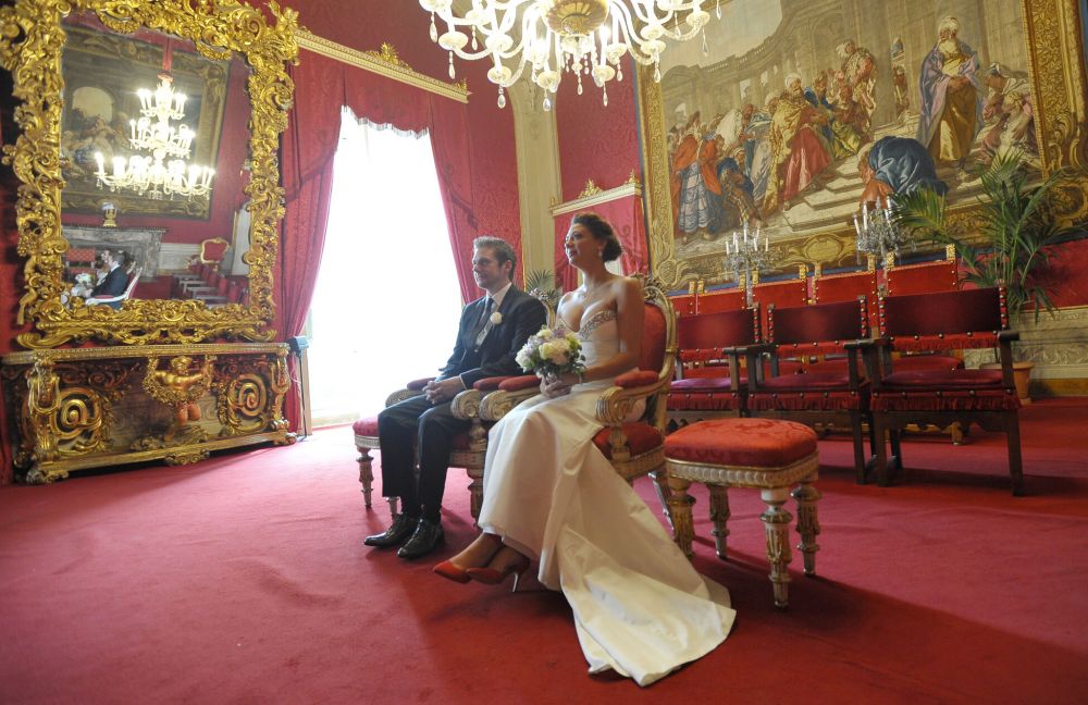 Bride and groom at the civil ceremony in Florence