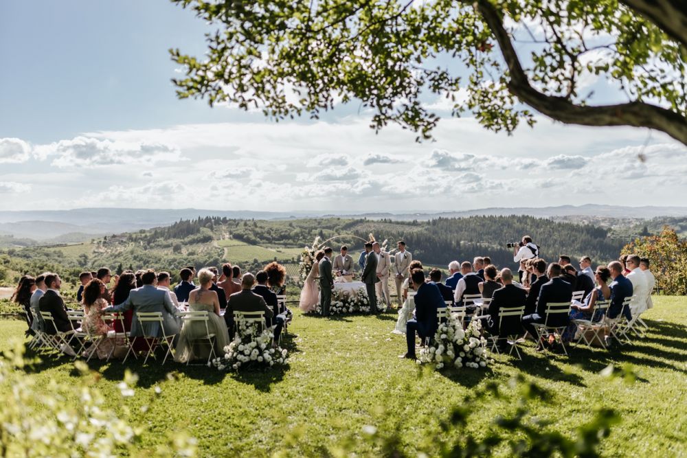 Ceremony in the garden of the romantic wedding farmhouse in Tuscany