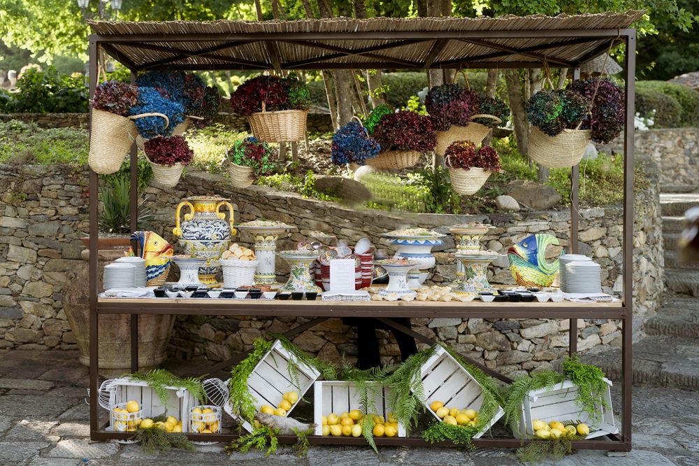 Colored carpacci buffet at the Tuscan wedding hamlet