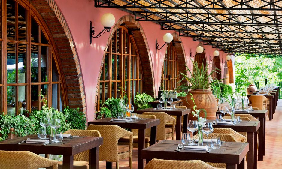 Covered restaurant at the luxury wedding venue in Lucca