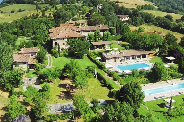 Dream wedding hamlet in Tuscany