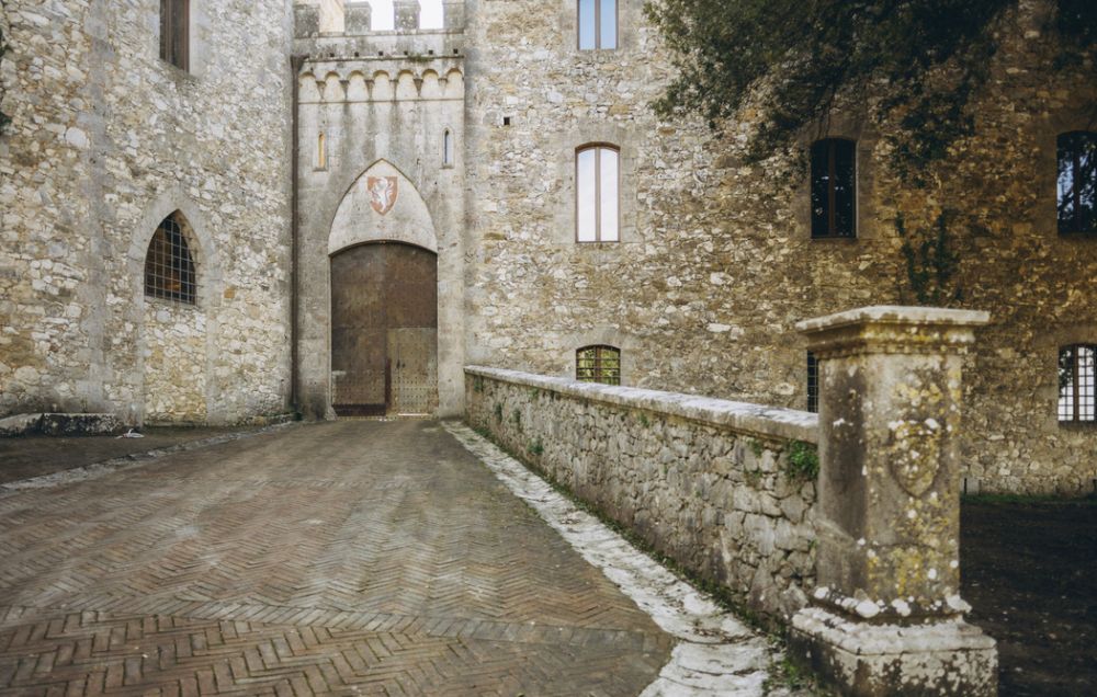 Entrance at the wedding castle in the Tuscan countryside