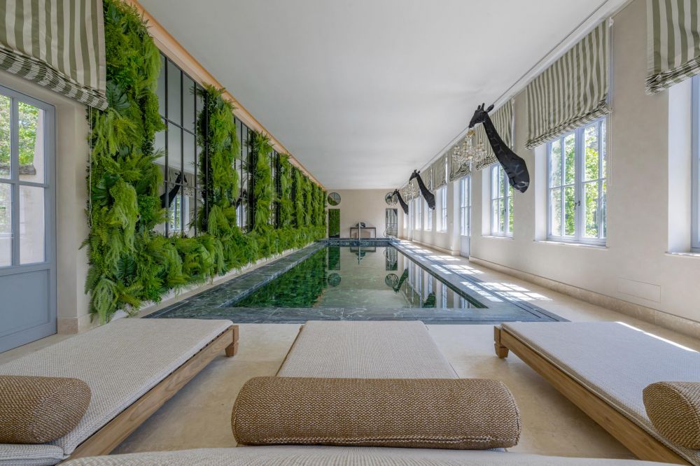 Indoor pool and spa at the villa in Florence for weddings