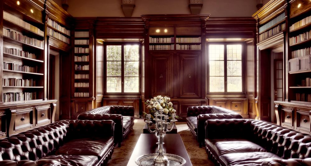 Library at the luxurious wedding hotel in Florence