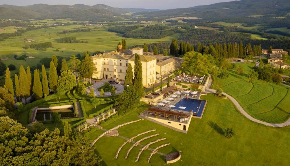 Panoramic view of the San Gimignano wedding resort