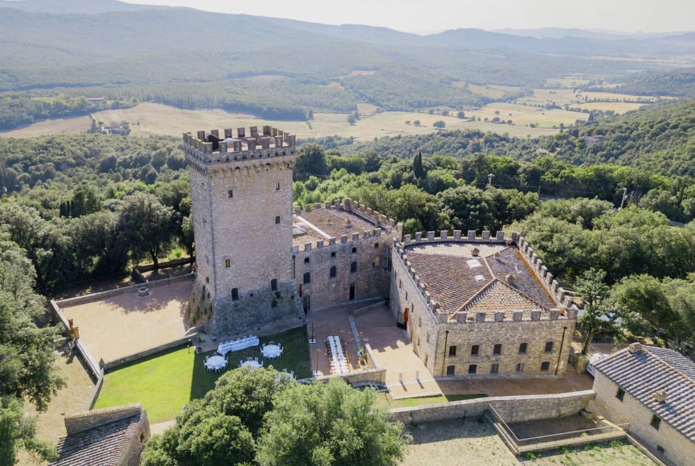 Panoramic view of the wedding castle in the Tuscan countryside