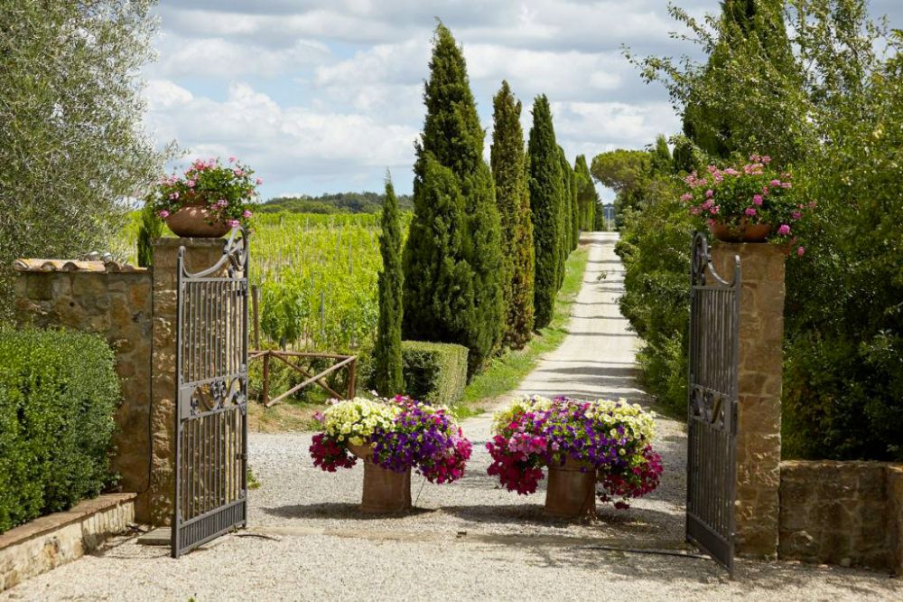 View of the entrance of the villa in Southern Tuscany